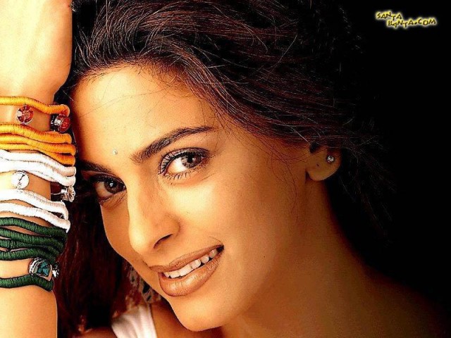 Juhi Chawla Fotoğrafı