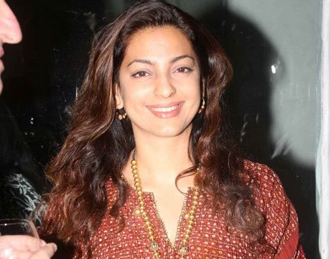 Juhi Chawla Fotoğrafı