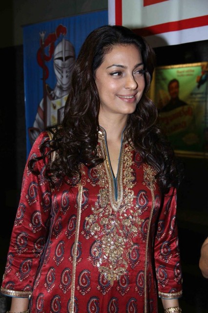 Juhi Chawla Fotoğrafı