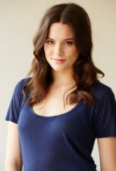 Caroline Tudor fotoğrafı