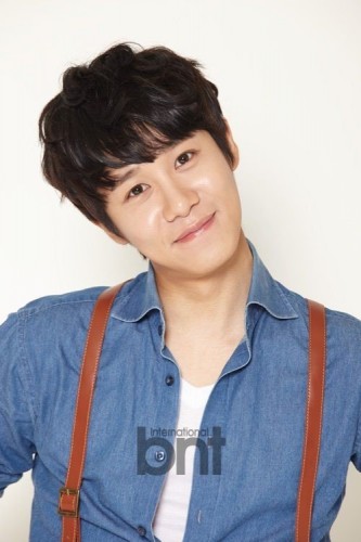 Kang Ee-sik fotoğrafı