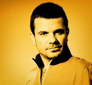 Kenan Doğulu Fotoğrafı