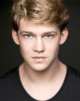 Joe Alwyn Fotoğrafı