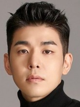 Kim Sa-kwon fotoğrafı