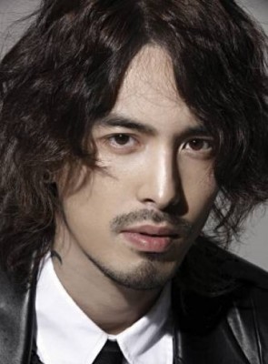 Lee Hyuk fotoğrafı