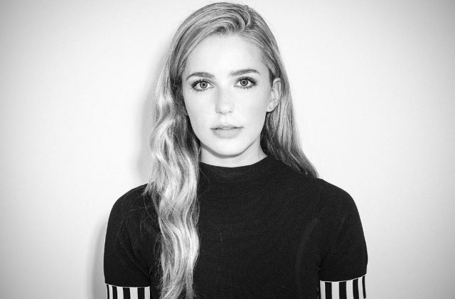Jessica Rothe Fotoğrafı