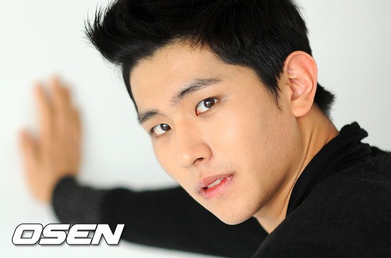 Ji Yoon-ho fotoğrafı