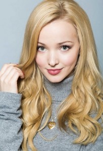 Dove Cameron Fotoğrafı