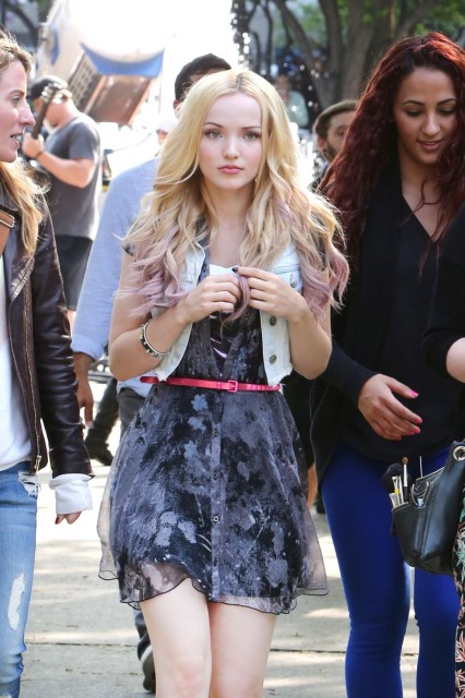 Dove Cameron fotoğrafı