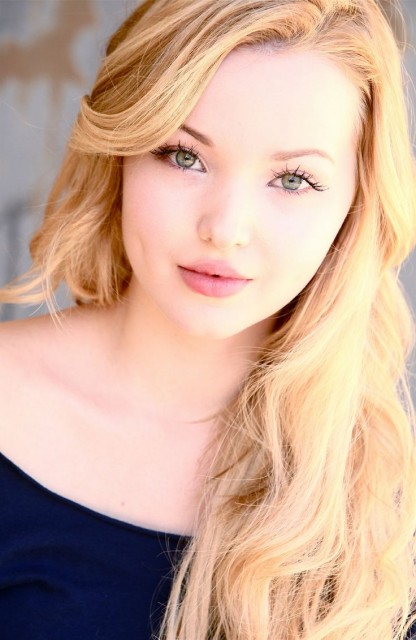 Dove Cameron Fotoğrafı