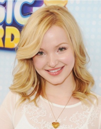 Dove Cameron Fotoğrafı
