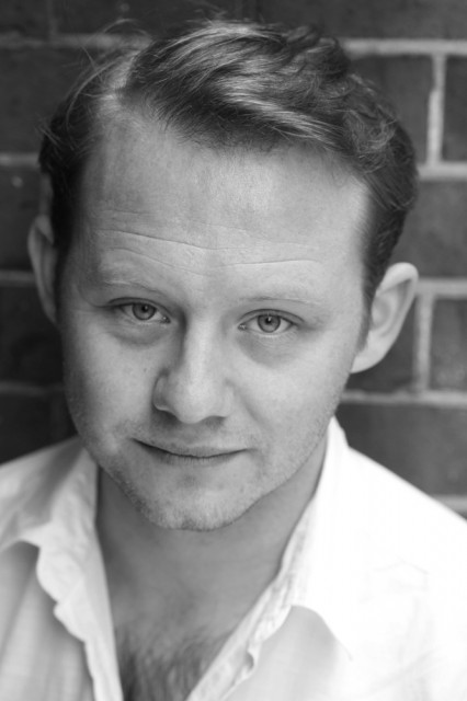 Michael Jibson fotoğrafı