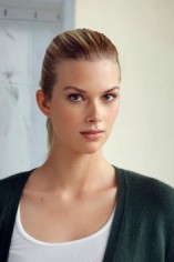 Emma Ishta fotoğrafı
