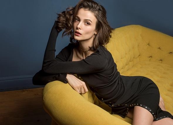 Büşra Develi Fotoğrafı