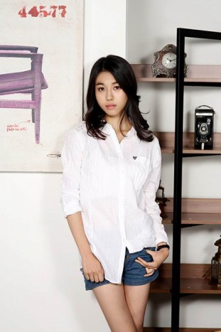 Lee Yoo (i) Fotoğrafı