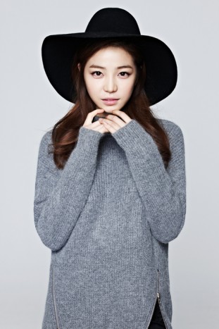 Ji Ha-yun Fotoğrafı