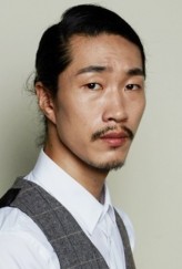 Yoon Young-kyun fotoğrafı