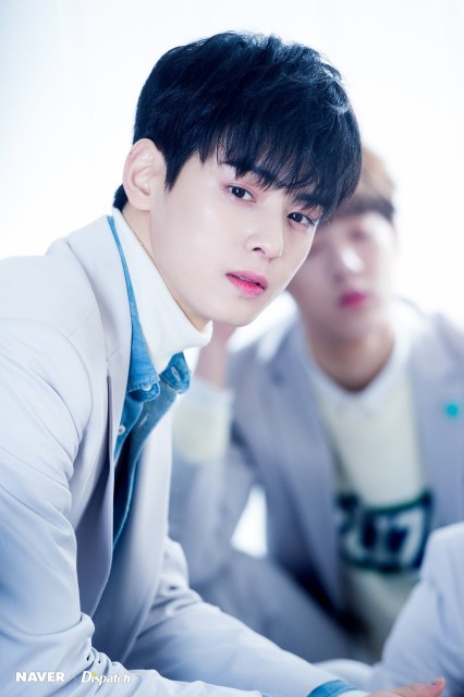 Cha Eun-woo fotoğrafı