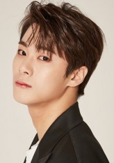 Kim Moon-bin fotoğrafı