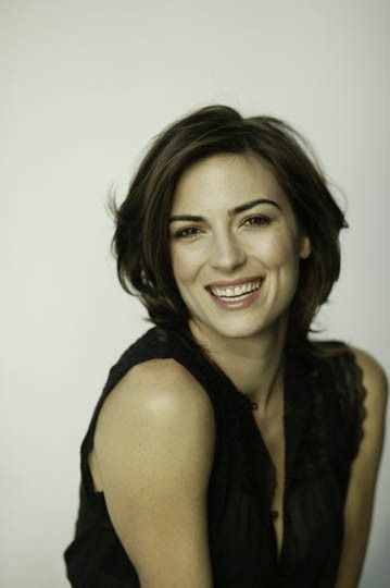 Monique Ganderton fotoğrafı