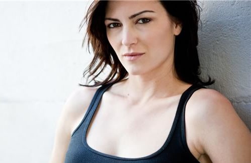 Monique Ganderton fotoğrafı