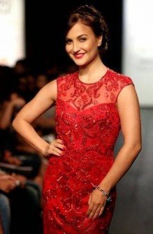 Elli  Avram Fotoğrafı