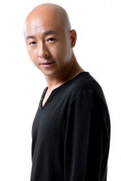 Zhou Xiao Ou fotoğrafı