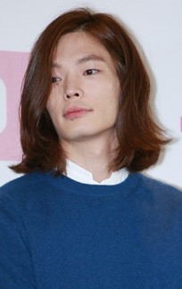 Choi Young-min Fotoğrafı