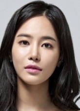 Jung Hae-na fotoğrafı
