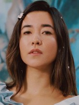 Maya Erskine fotoğrafı