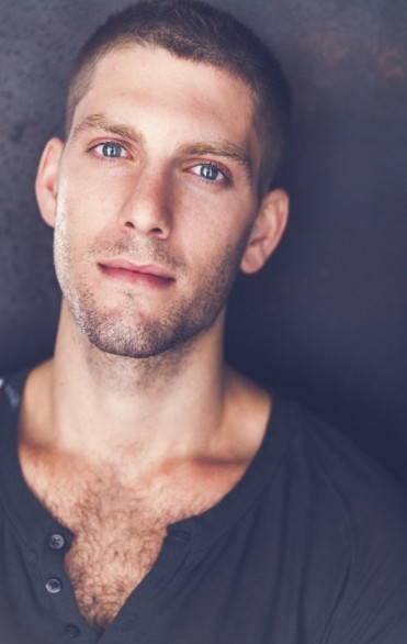 Max Curnin fotoğrafı