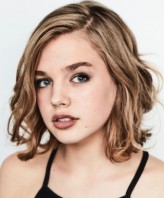 Teagan Croft fotoğrafı