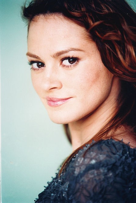 Lucie Laurier Fotoğrafı