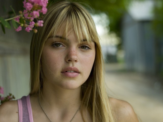 Aimee Teegarden Fotoğrafı