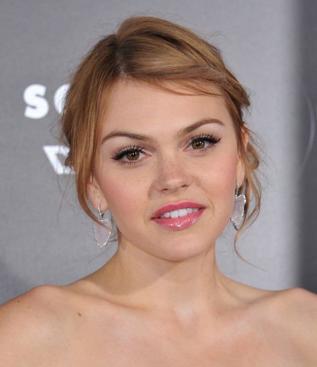 Aimee Teegarden Fotoğrafı