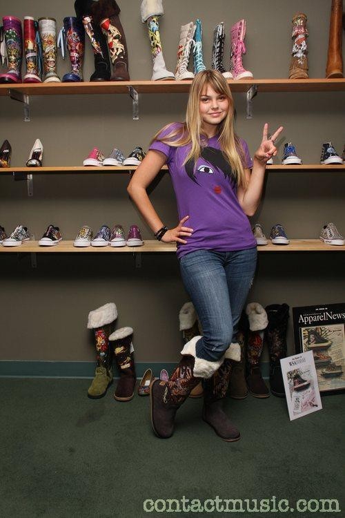 Aimee Teegarden Fotoğrafı