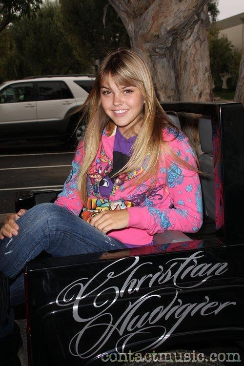 Aimee Teegarden Fotoğrafı