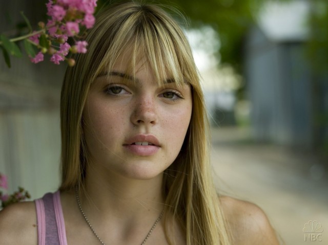 Aimee Teegarden Fotoğrafı