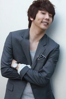 Yoon Bo-hyeon fotoğrafı