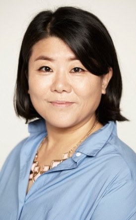 Lee Jung-eun (i) fotoğrafı