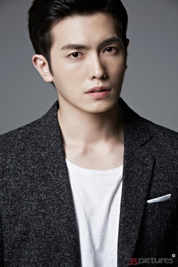 Park Shin-woo (i) fotoğrafı