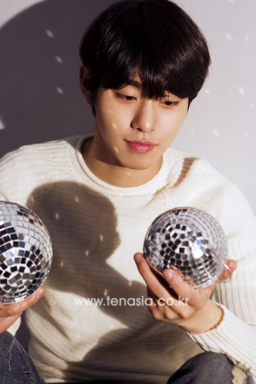 Ahn Hyo-seop Fotoğrafı