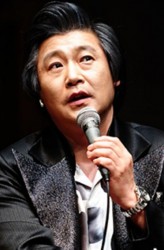 Han Ki-Joong fotoğrafı