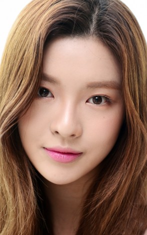 Lee Sun-bin Fotoğrafı