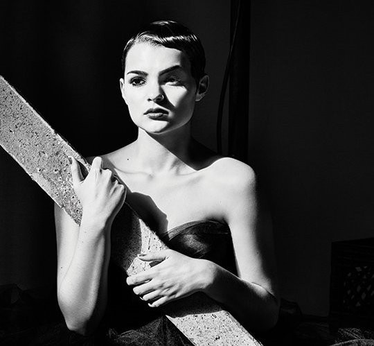 Brianna Hildebrand Fotoğrafı