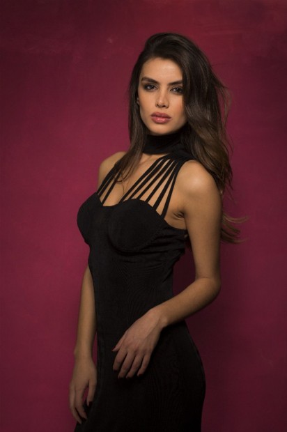 Çağla Demir Fotoğrafı