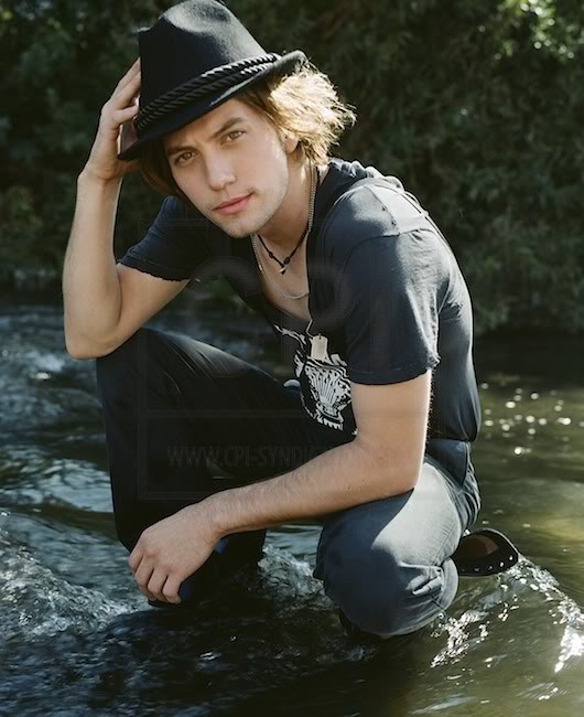 Jackson Rathbone Fotoğrafı