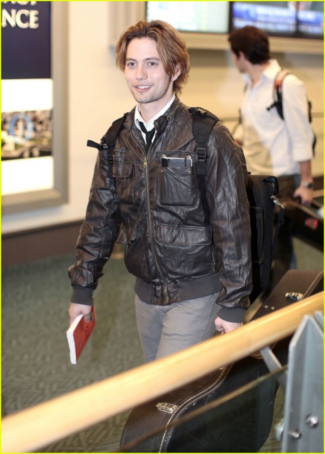 Jackson Rathbone Fotoğrafı