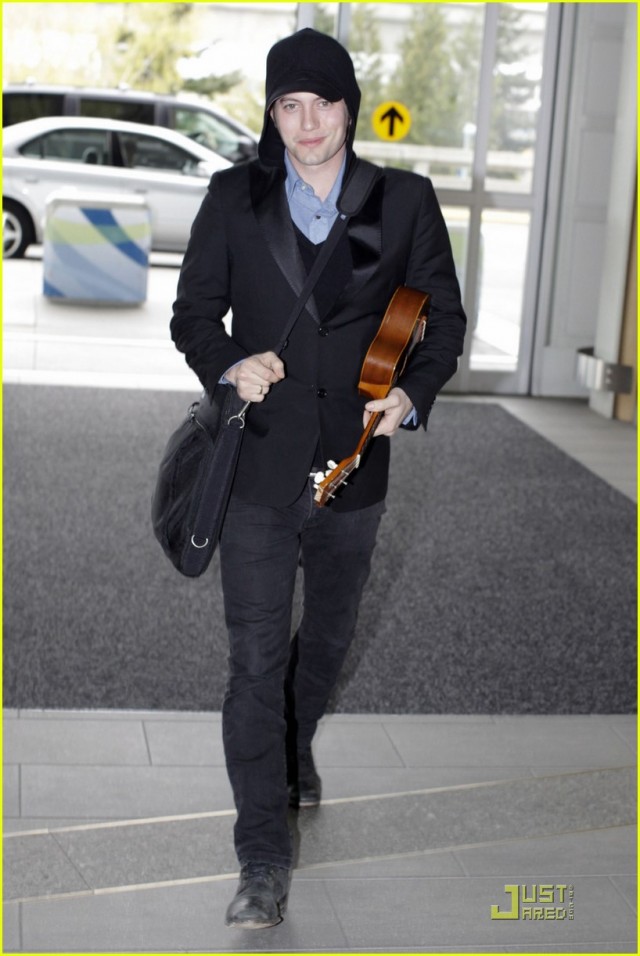 Jackson Rathbone fotoğrafı