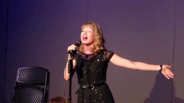 Monica Moore  Smith Fotoğrafı